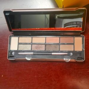 *Free w/ Purchase* Profusion Bare Eyes Eyeshadow